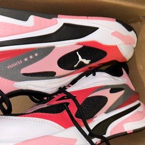 Pink pumas size 5c junior